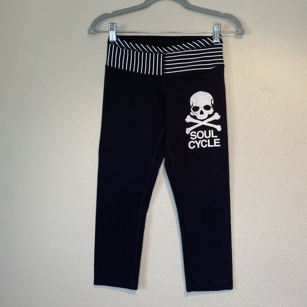 Lululemon 3/4 Leggings Crop Bundle Size 4 Soul Cycle Skull V Waist Black Gray - Picture 2 of 16